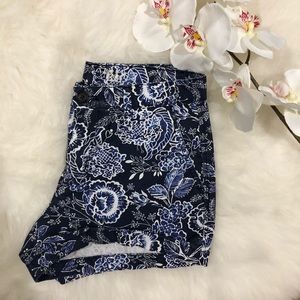 Gap summer shorts size 2